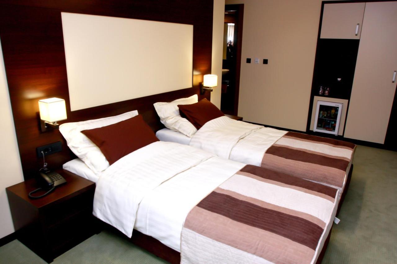 Boutique Hotel Golden Star Tuzla Rom bilde
