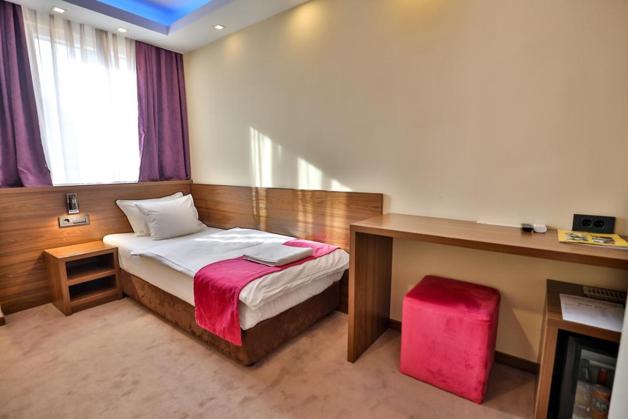 Boutique Hotel Golden Star Tuzla Eksteriør bilde