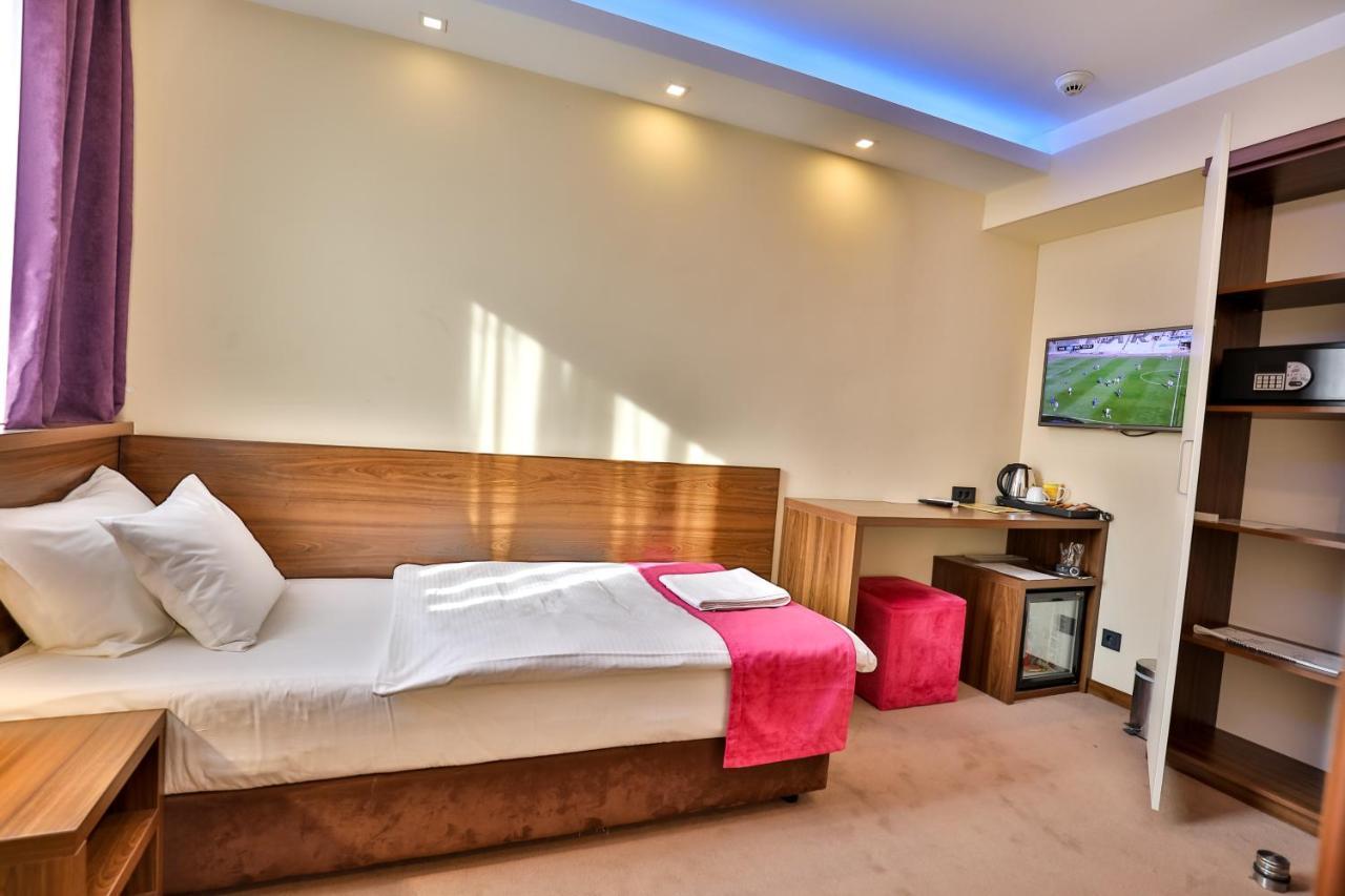 Boutique Hotel Golden Star Tuzla Eksteriør bilde