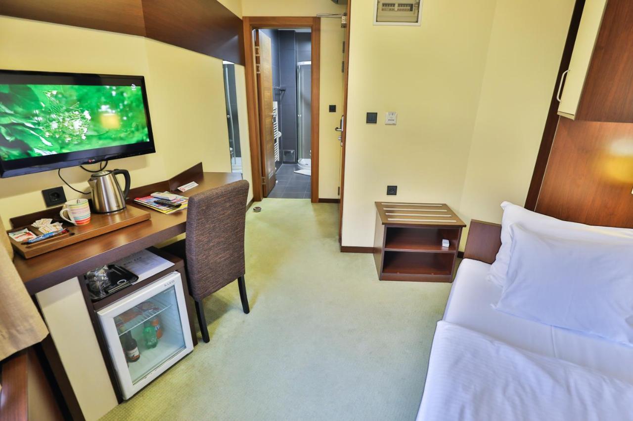 Boutique Hotel Golden Star Tuzla Eksteriør bilde