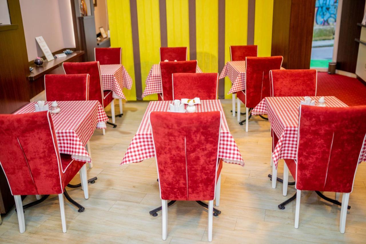 Boutique Hotel Golden Star Tuzla Eksteriør bilde