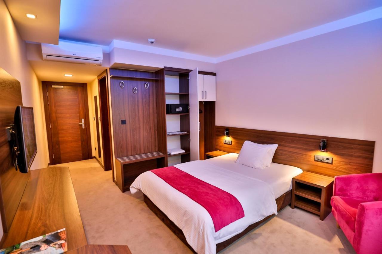 Boutique Hotel Golden Star Tuzla Eksteriør bilde